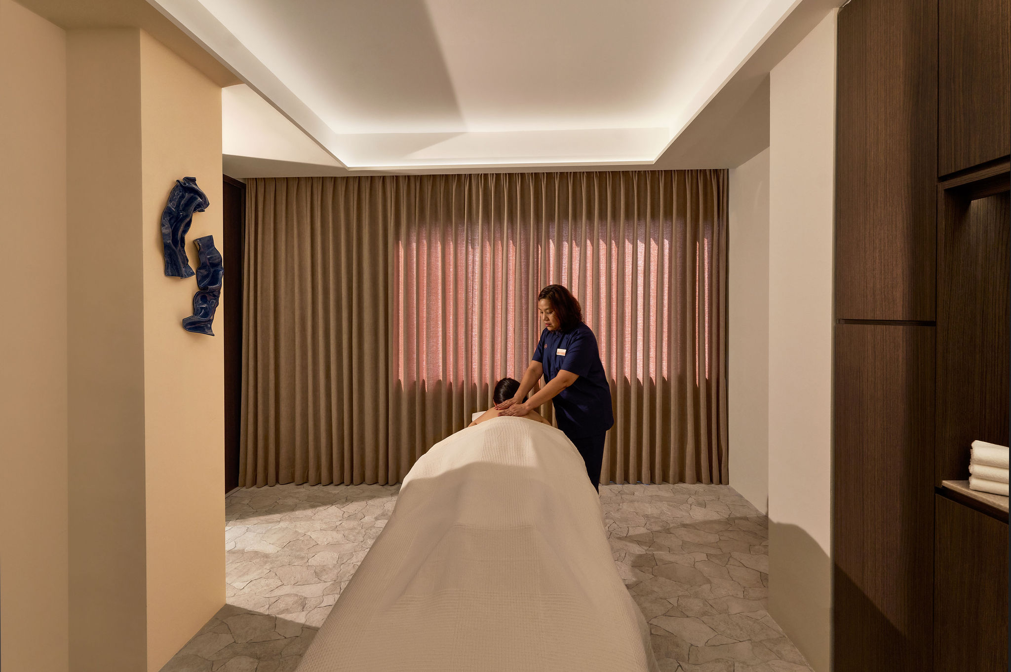 Hideaway Spa Massage New Bahru