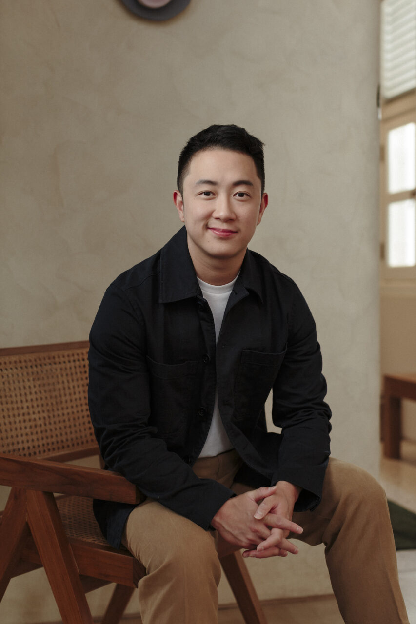 Grant Wee Trapeze Group Hideaway New Bahru